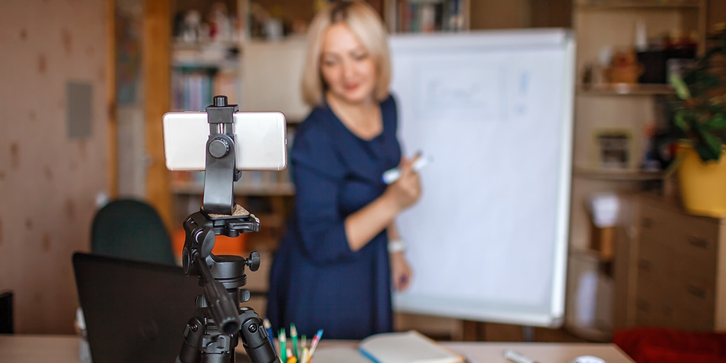 College Choice and Increasing Student Interest in Hybrid Learning
